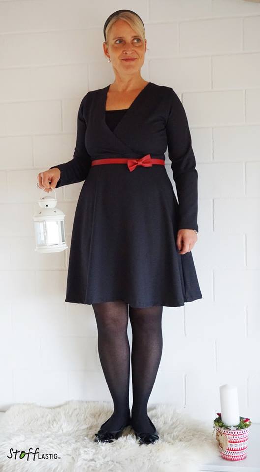 Papierschnittmuster Wickelkleid Damen