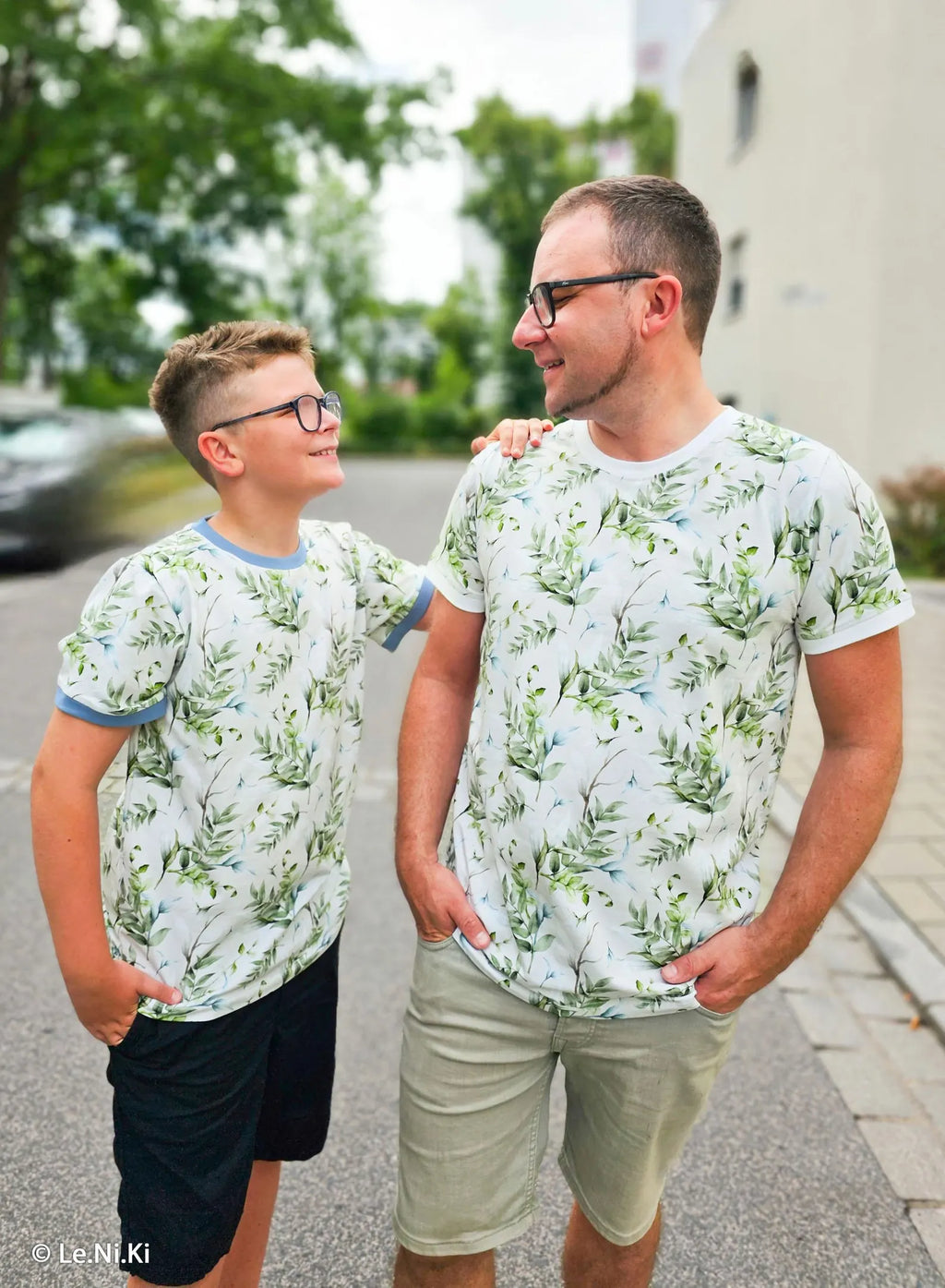 Jersey Stoff - Blüten Summer (Meterware ab 0.50m)