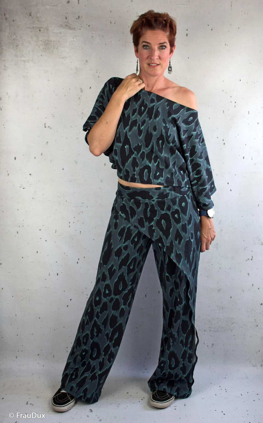 Modal French Terry - Floating Leo by Thorsten Berger (Meterware ab 0.50m)