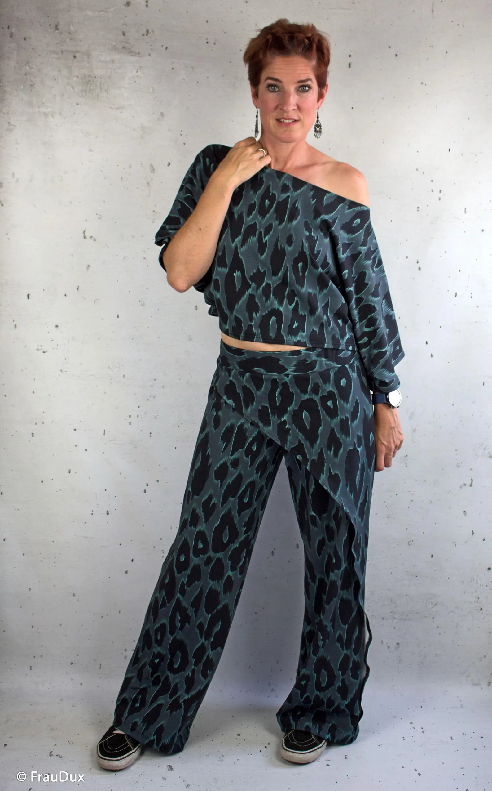 Modal French Terry - Floating Leo by Thorsten Berger (Meterware ab 0.50m)