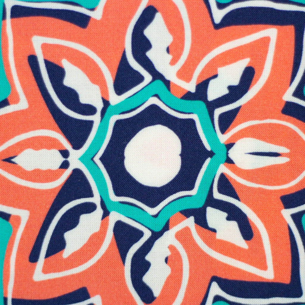 Viskose Webware - Ornamente Vintage Donna (Meterware ab 0.50m)