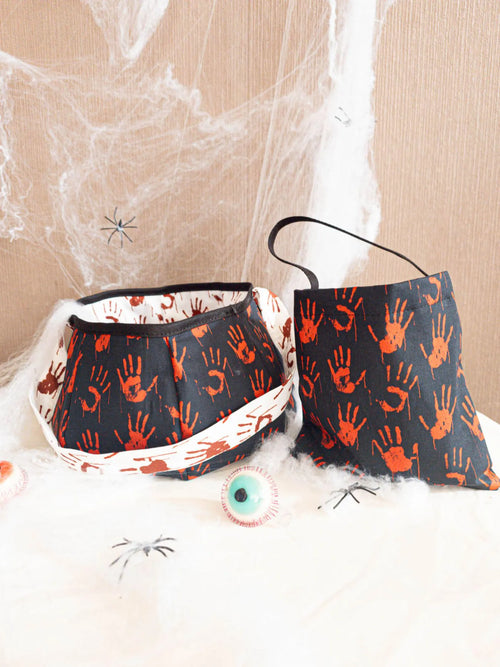 Baumwolle Webware - Halloween - Blutige Hände (Meterware ab 0.50m)